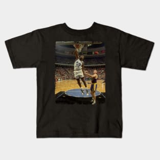 Shaquille O'Neal Jump in Orlando Magic Kids T-Shirt